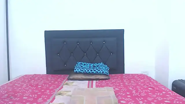 natashat lorent online show from 10.14.25