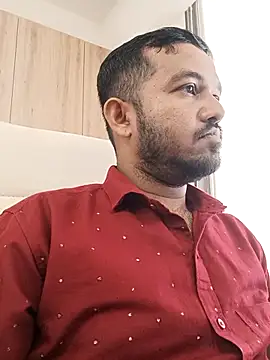 Snapshot of VJ17 chatting on 10.08.25 VJ17 online show from 10.08.25