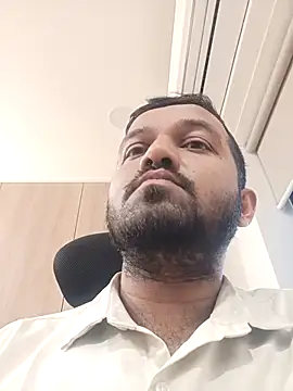 Snapshot of VJ17 chatting on 04.21.26 VJ17 online show from 04.21.26