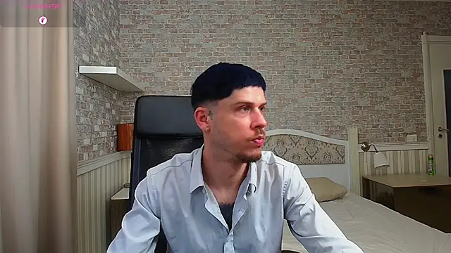 Snapshot of JonahShaw chatting on 05.11.26 JonahShaw online show from 05.11.26