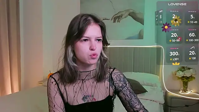 Lisa Blossom online show from 11.13.25