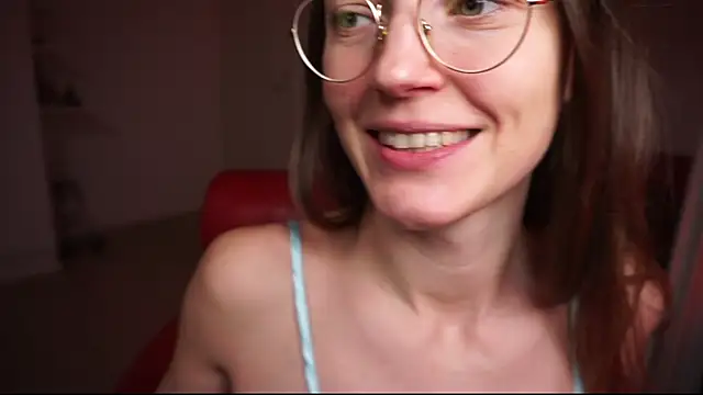 Scorpion Peach online show from 11.12.25