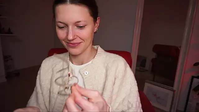 Scorpion Peach online show from 11.14.25