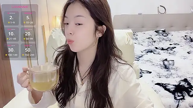 T-LL77- online show from 02.11.26