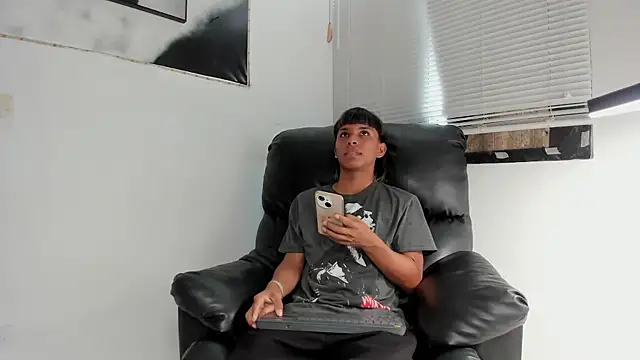 tyler twink boy online show from 02.05.26