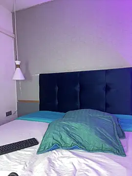 Leo Savage  online show from 10.07.25