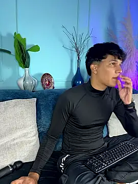 Snapshot of Leo_Savage_ chatting on 01.18.26 Leo Savage online show from 01.18.26