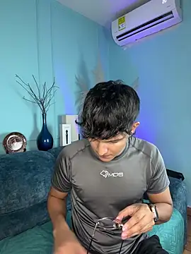 Snapshot of Leo_Savage_ chatting on 01.19.26 Leo Savage online show from 01.19.26