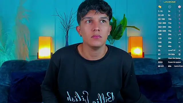 Snapshot of Leo_Savage_ chatting on 02.21.26 Leo Savage online show from 02.21.26