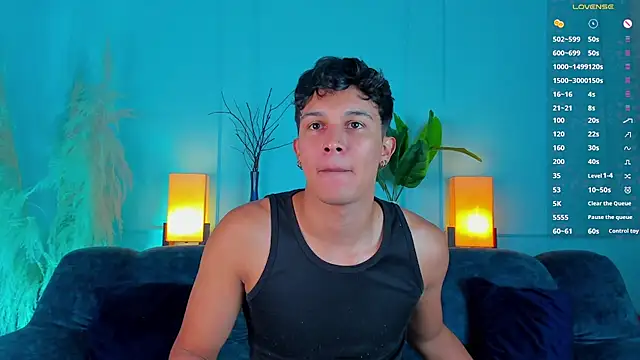 Snapshot of Leo_Savage_ chatting on 02.22.26 Leo Savage online show from 02.22.26