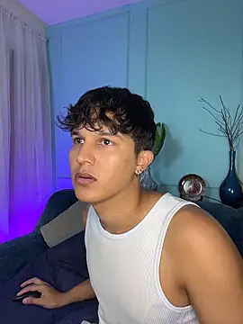 Leo Savage  online show from 03.22.26