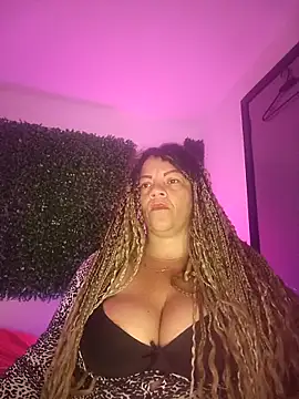 Eva Luxei online show from 10.25.25