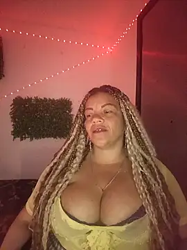 Eva Luxei online show from 12.18.25