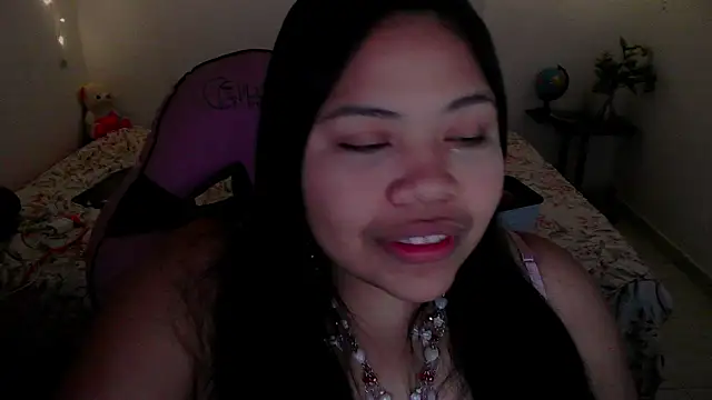 Snapshot of Juicy_elenxx chatting on 09.19.25 Juicy elenxx online show from 09.19.25