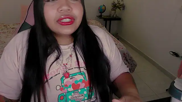 Snapshot of Juicy_elenxx chatting on 09.19.25 Juicy elenxx online show from 09.19.25