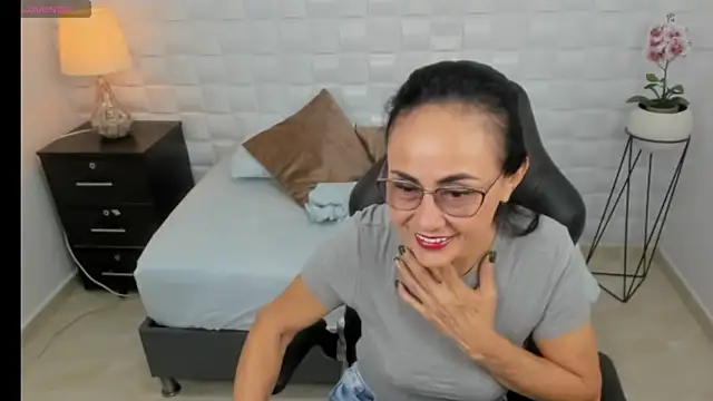 yulitza1025 online show from 10.09.25