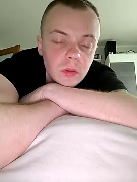 Twojsynek1997 online show from 04.04.26