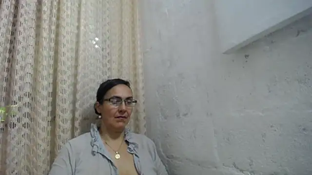 gabbyparker  online show from 12.18.25