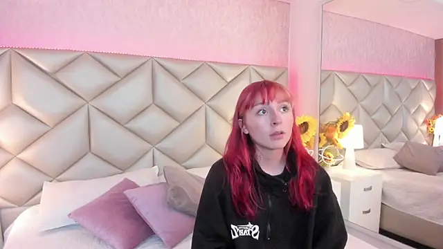 dafnne hall online show from 10.07.25