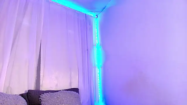 LilyRousee online show from 02.14.26