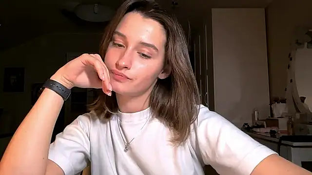 DarlineBrustera online show from 11.25.25