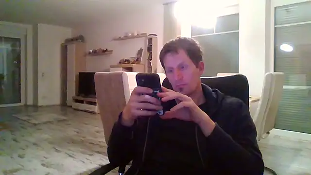 Snapshot of Trockenbau chatting on 11.10.25 Trockenbau online show from 11.10.25