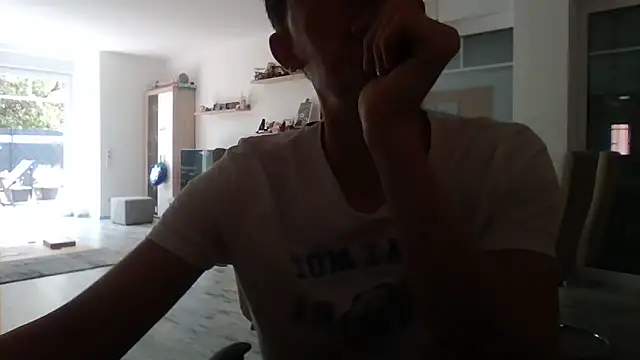 Snapshot of Trockenbau chatting on 05.23.26 Trockenbau online show from 05.23.26