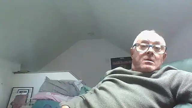 Snapshot of naughtygrandad1 chatting on 06.09.26 naughtygrandad1 online show from 06.09.26