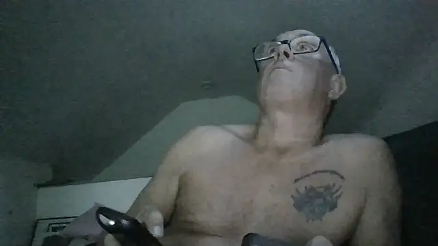Snapshot of naughtygrandad1 chatting on 07.18.26 naughtygrandad1 online show from 07.18.26