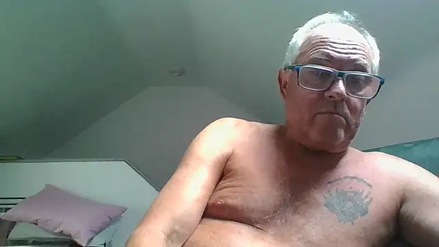 Snapshot of naughtygrandad1 chatting on 07.19.26 naughtygrandad1 online show from 07.19.26