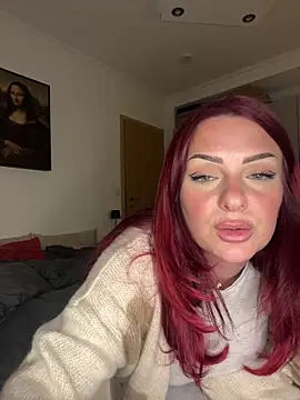 Snapshot of OliviaaFischer chatting on 11.03.25 OliviaaFischer online show from 11.03.25