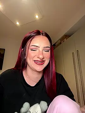 Snapshot of OliviaaFischer chatting on 01.09.26 OliviaaFischer online show from 01.09.26