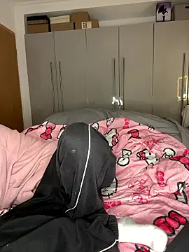 Snapshot of OliviaaFischer chatting on 01.14.26 OliviaaFischer online show from 01.14.26