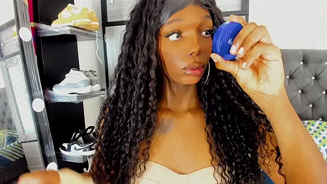 Sara hot12112 online show from 11.14.25