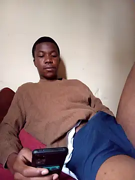 Snapshot of sweetdickboy2 chatting on 11.20.25 sweetdickboy2 online show from 11.20.25