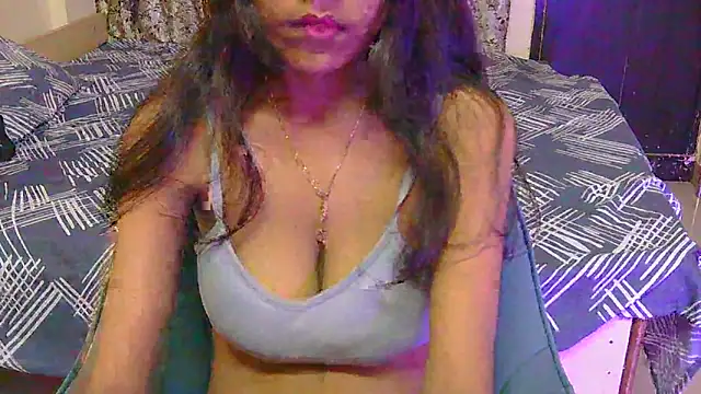 hoty-priya online show from 05.20.26