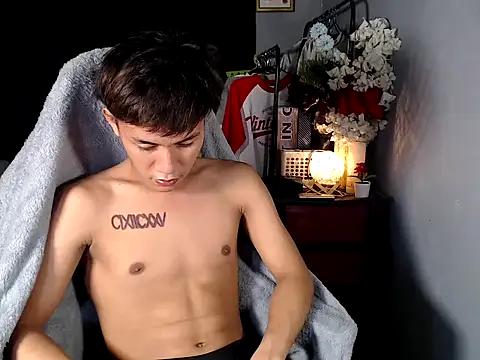 naughtyboyloy 0 online show from 03.08.26