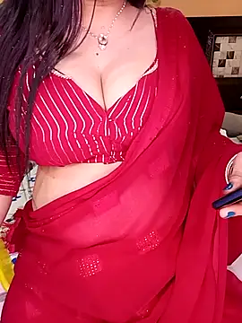 Snapshot of PRIYA_22 chatting on 02.14.26 PRIYA 22 online show from 02.14.26