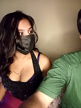 Snapshot of ALEXA_1100 chatting on 10.05.25 ALEXA 1100 online show from 10.05.25