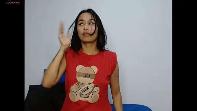 Gia Lee online show from 10.23.25