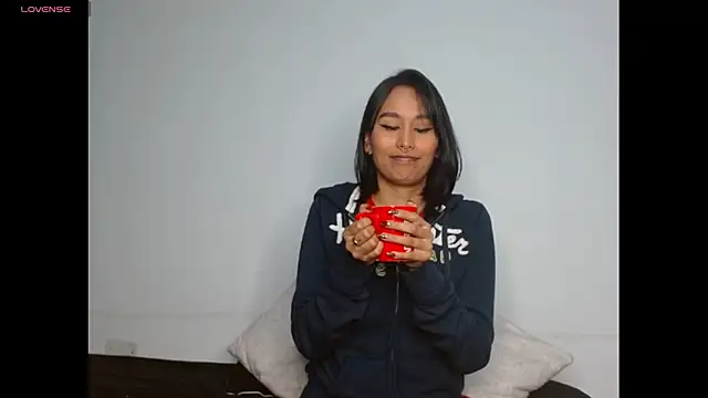 Snapshot of Gia_Lee chatting on 01.17.26 Gia Lee online show from 01.17.26