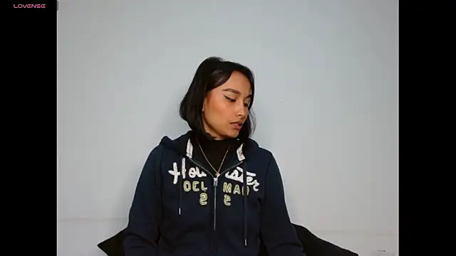 Snapshot of Gia_Lee chatting on 02.26.26 Gia Lee online show from 02.26.26