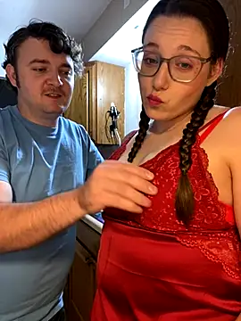 Mommasaurrex online show from 09.09.25