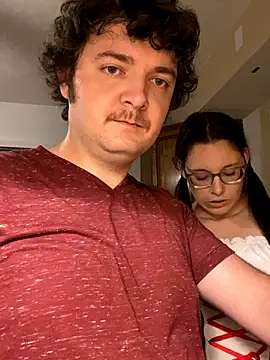 Mommasaurrex online show from 09.25.25