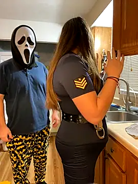 Mommasaurrex online show from 10.16.25