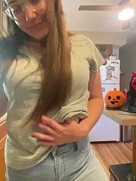 Mommasaurrex online show from 10.27.25