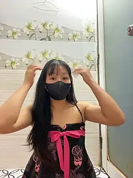 Snapshot of Meowwn chatting on 09.08.25 Meowwn online show from 09.08.25