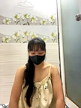 Snapshot of Meowwn chatting on 09.09.25 Meowwn online show from 09.09.25