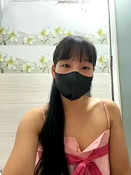 Snapshot of Meowwn chatting on 09.12.25 Meowwn online show from 09.12.25