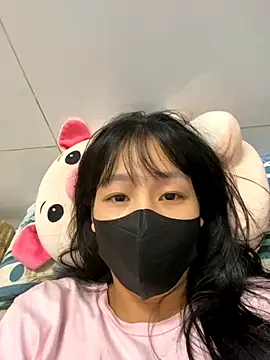 Snapshot of Meowwn chatting on 09.21.25 Meowwn online show from 09.21.25